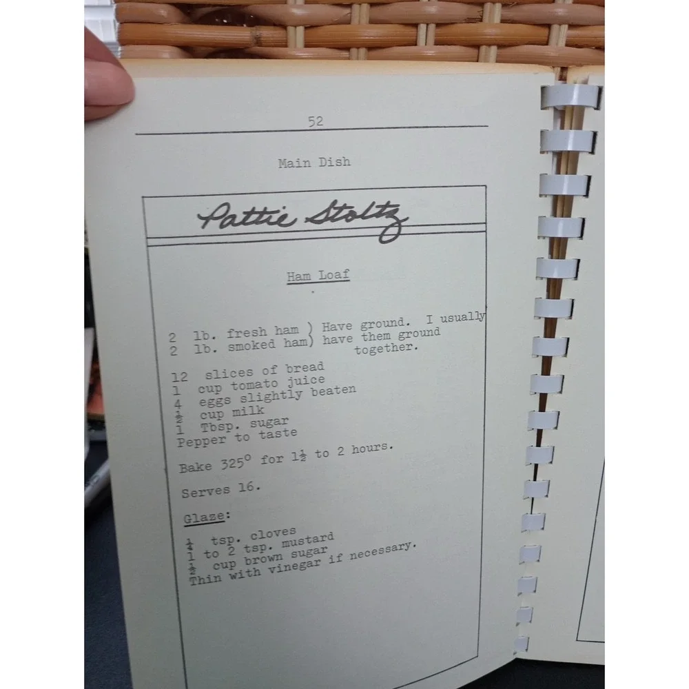 Vintage 1974 Taste‎ 'N Tell Cookbook Winston- Salem, NC Spiral Recipe Book